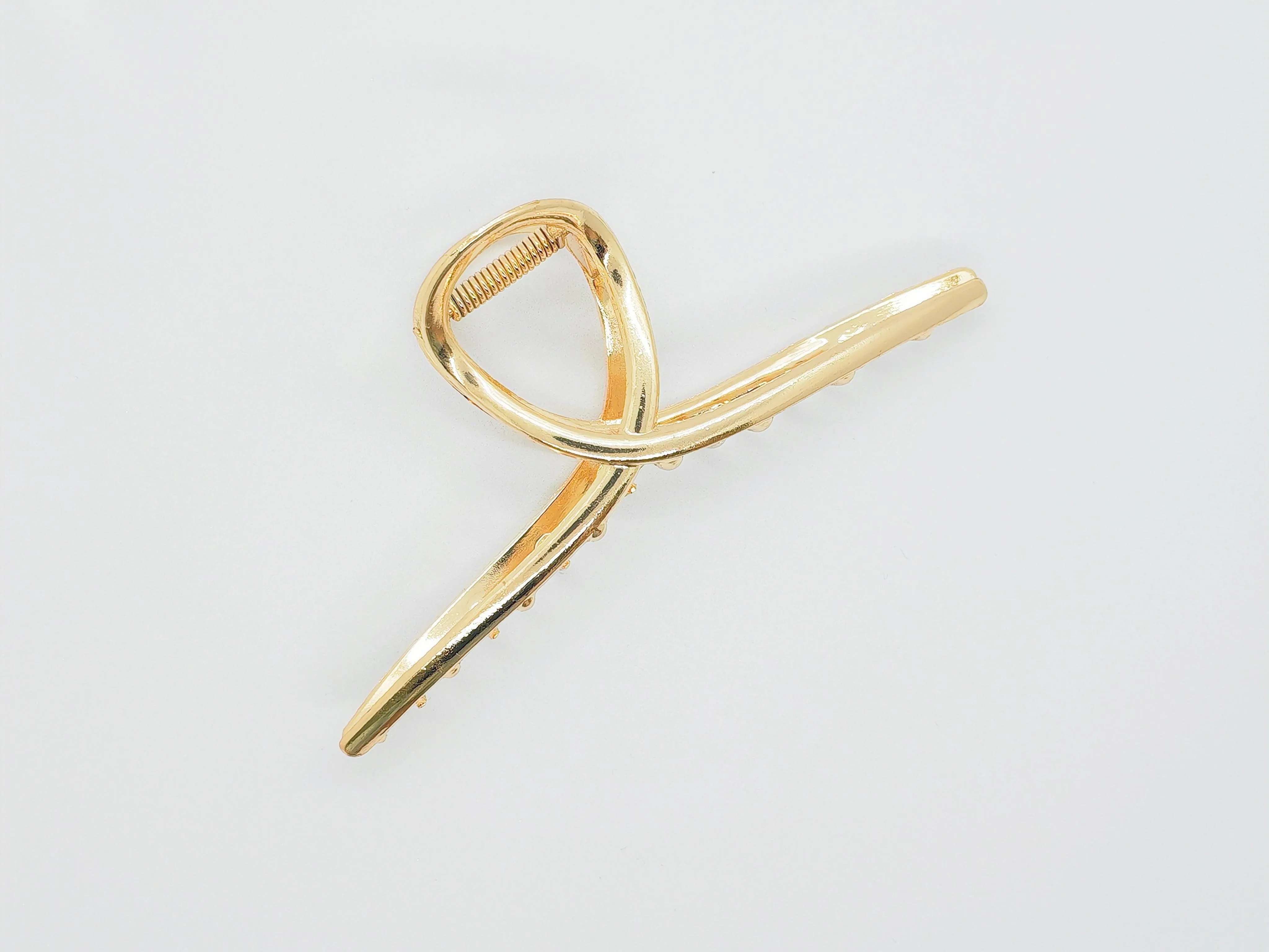 Elegant Twisted Alloy Hair Claw Clip