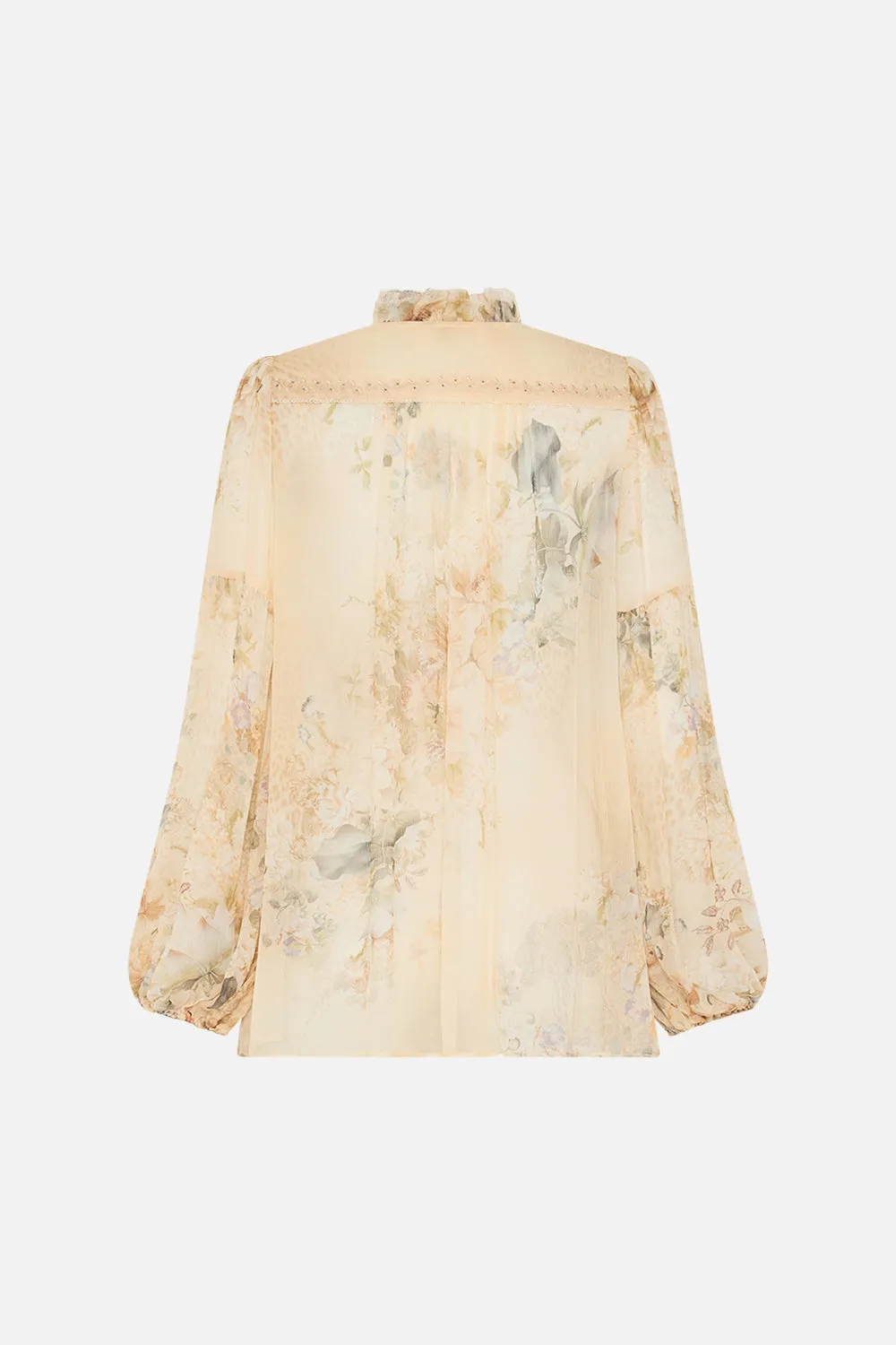 FRILL COLLARED BLOUSE ADORNED IN ANTIQUITY
