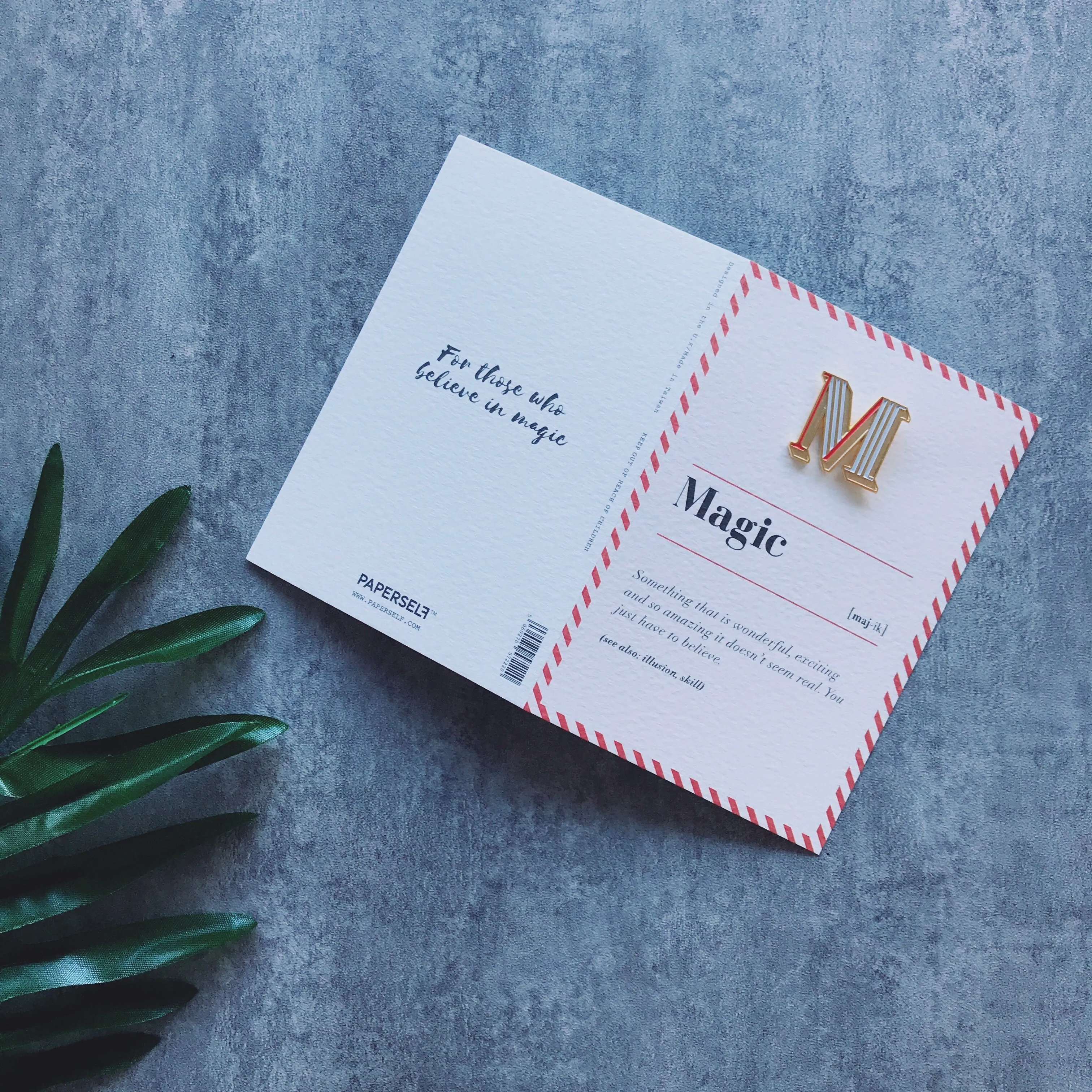 M/Magic Pin Badge and Card